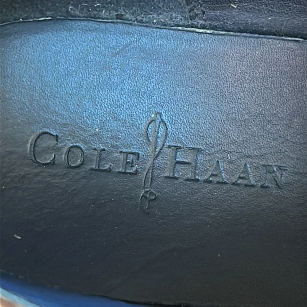 Cole Haan Lunargrand style chukka boots. Men’s Size 8.5. Great used condition.